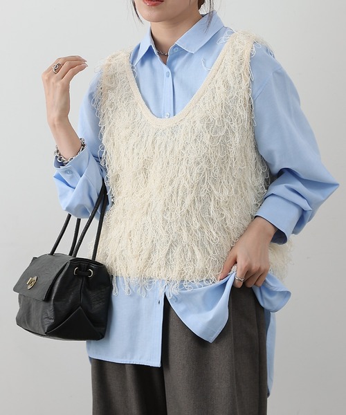 COLONY 2139（コロニートゥーワンスリーナイン）の「ループフリンジベスト（ベスト・レディース・ブラック/アイボリー/ライトグレー・FREE）」の4枚目の写真