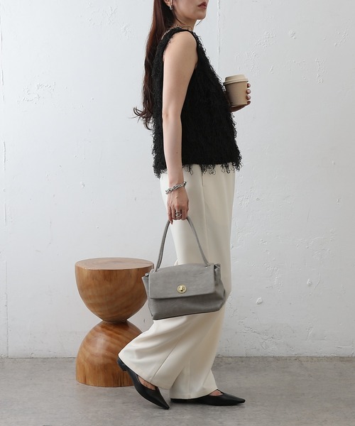 COLONY 2139（コロニートゥーワンスリーナイン）の「ループフリンジベスト（ベスト・レディース・ブラック/アイボリー/ライトグレー・FREE）」の19枚目の写真