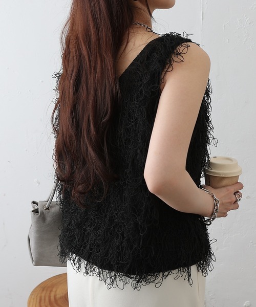 COLONY 2139（コロニートゥーワンスリーナイン）の「ループフリンジベスト（ベスト・レディース・ブラック/アイボリー/ライトグレー・FREE）」の14枚目の写真