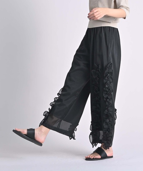 Anside（アンサイド）の「オーガンジーフリルラインパンツ（その他パンツ・レディース・ブラック/ベージュ・M）」の3枚目の写真