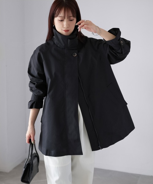 Riberry（リベリー）の「ミドル丈スタンドカラートレンチコート（トレンチコート・レディース・アイボリー/ブラック/ベージュ・MEDIUM）」の2枚目の写真