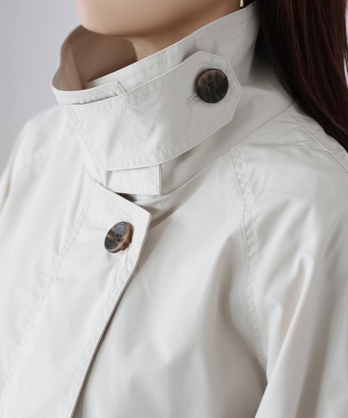 Riberry（リベリー）の「ミドル丈スタンドカラートレンチコート（トレンチコート・レディース・アイボリー/ブラック/ベージュ・MEDIUM）」の4枚目の写真