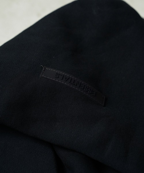 FOG ESSENTIALS(エフオージーエッセンシャルズ)の「"08"≪FOG ESSENTIALS≫裏起毛 スウェット バックロゴ プルオーバーパーカー(パーカー・メンズ・ブラック・XL/L/M)」の13枚目の写真