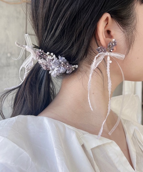 m.soeur（エムスール）の「ランタナとガラスビーズのイヤーカフ（イヤーカフ・レディース・ブラック/グレー/ホワイト・FREE）」の9枚目の写真