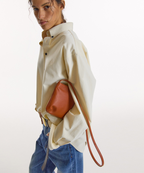 NOHANT（ノアン）の「ESSENTIAL OXFORD SHIRT IVORY（シャツ/ブラウス・レディース・アイボリー・SMALL/MEDIUM/LARGE）」の3枚目の写真