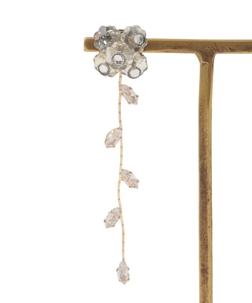 DRESSLAVE（ドレスレイブ）の「monshiro / Kalanchoe 2way earring(カランコエ2WAYピアス mn-p-230)（ピアス（両耳用）・レディース・ゴールド・FREE）」の11枚目の写真