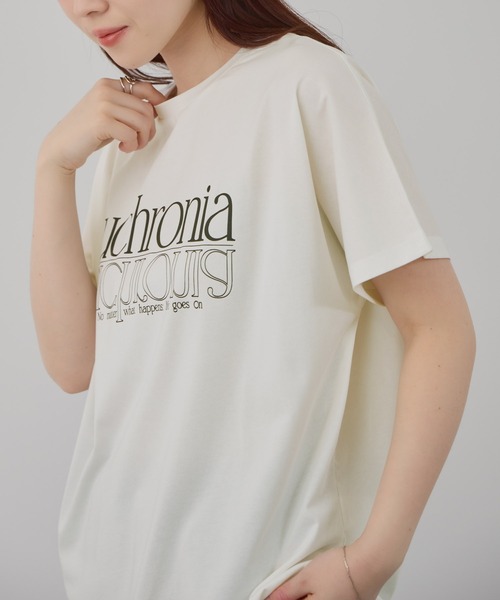 Mac-House(マックハウス)の「Free Nature ロゴプリント クルーネック Tシャツ(Tシャツ/カットソー・レディース・ブルー/グレイッシュベージュ/チャコールグレー/ホワイト・L/M)」の6枚目の写真
