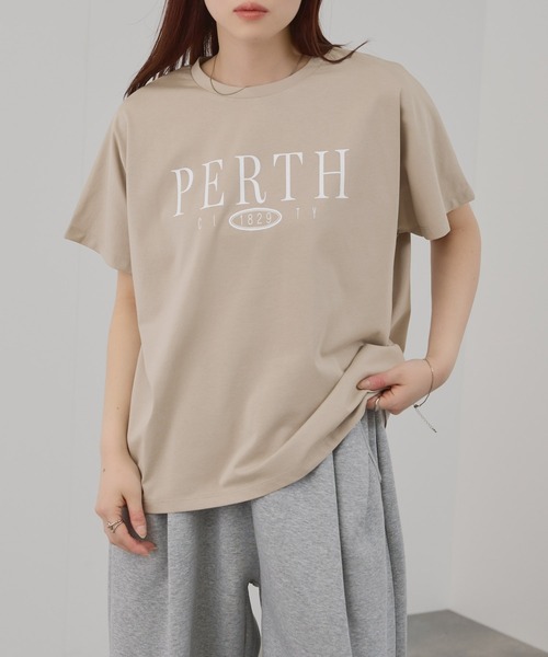 Mac-House(マックハウス)の「Free Nature ロゴプリント クルーネック Tシャツ(Tシャツ/カットソー・レディース・ブルー/グレイッシュベージュ/チャコールグレー/ホワイト・L/M)」の13枚目の写真