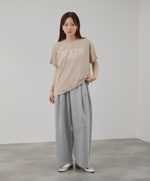 Mac-House(マックハウス)の「Free Nature ロゴプリント クルーネック Tシャツ(Tシャツ/カットソー・レディース・ブルー/グレイッシュベージュ/チャコールグレー/ホワイト・L/M)」の15枚目の写真