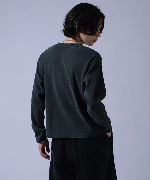 improves(インプローブス)の「クロス 刺しゅう ワッフル ロンT(Tシャツ/カットソー・メンズ・チャコール/ブラック/グレー・LARGE/MEDIUM)」の14枚目の写真