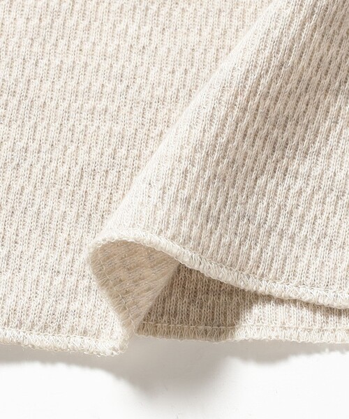 BEAMS PLUS（ビームスプラス）の「【別注】Healthknit / Honeycomb Thermal Henry Neck T-shirt（Tシャツ/カットソー・メンズ・チャコールグレー/ナチュラル・S/XL/L/M）」の7枚目の写真