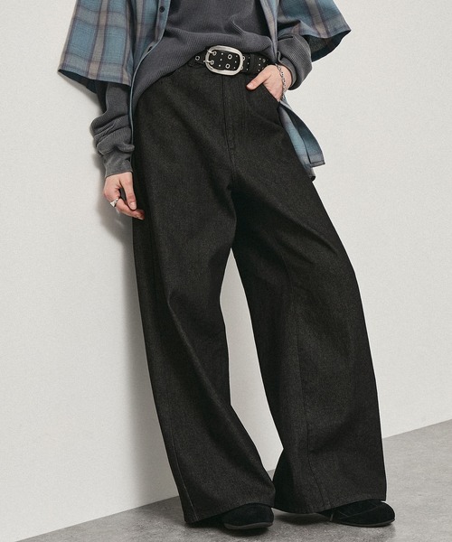 Alfred Alex（アルフレッドアレックス）の「【Alfred Alex】Rigid Wide Baggy Recycled Denim / リジッド ワイドバギーデニムパンツ（デニムパンツ・メンズ・インディゴブルー/ブラック系/ブラック・S/M/L）」の10枚目の写真