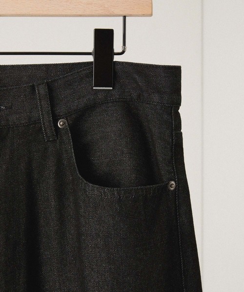 Alfred Alex（アルフレッドアレックス）の「【Alfred Alex】Rigid Wide Baggy Recycled Denim / リジッド ワイドバギーデニムパンツ（デニムパンツ・メンズ・インディゴブルー/ブラック系/ブラック・S/M/L）」の22枚目の写真
