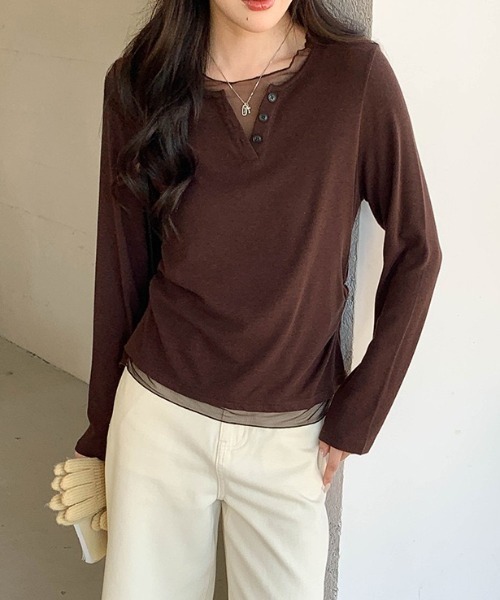 CHUN CHUN NOTES(チュンチュンノーツ)の「26SS/シアー配色レイヤード風ヘンリーネックTシャツ(Tシャツ/カットソー・レディース・ブラック/アイボリー/ダークグレー/ブラウン/ライトグレー・M)」の5枚目の写真