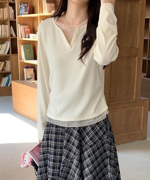 CHUN CHUN NOTES(チュンチュンノーツ)の「26SS/シアー配色レイヤード風ヘンリーネックTシャツ(Tシャツ/カットソー・レディース・ブラック/アイボリー/ダークグレー/ブラウン/ライトグレー・M)」の7枚目の写真