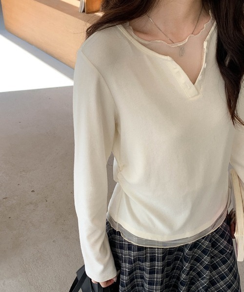 CHUN CHUN NOTES(チュンチュンノーツ)の「26SS/シアー配色レイヤード風ヘンリーネックTシャツ(Tシャツ/カットソー・レディース・ブラック/アイボリー/ダークグレー/ブラウン/ライトグレー・M)」の8枚目の写真