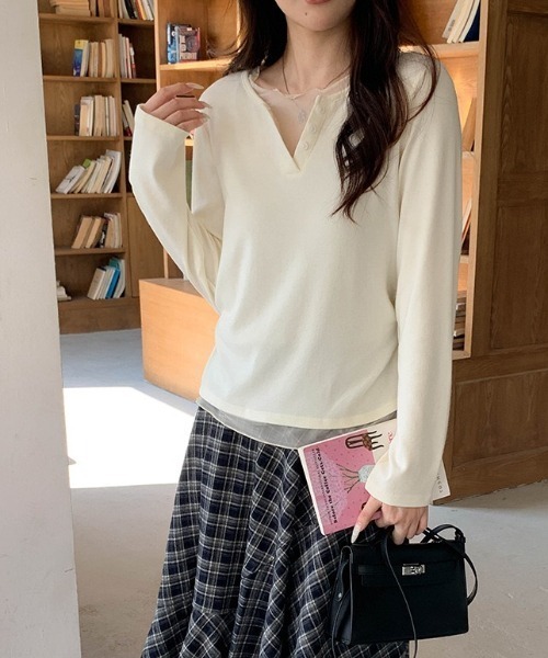 CHUN CHUN NOTES(チュンチュンノーツ)の「26SS/シアー配色レイヤード風ヘンリーネックTシャツ(Tシャツ/カットソー・レディース・ブラック/アイボリー/ダークグレー/ブラウン/ライトグレー・M)」の9枚目の写真