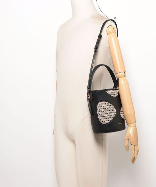 LE VERNIS（ル・ベルニ）の「【ル・ベルニ】Hole digging bucket（ハンドバッグ・レディース・ブラック/ブラウン・FREE）」の9枚目の写真