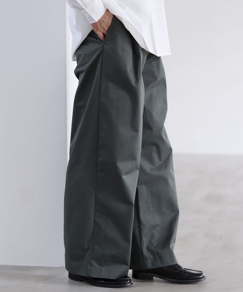 LIL VENDARS（リルヴェンダース）の「Buyer's Select/【セットアップ 3点セット】綿タッチ長袖オープンカラーシャツ+UネックTシャツ+ライトツイルスラックス（セットアップ・メンズ・ブルー/ホワイト/ブラウン/チャコール・S/M/L/XL）」の13枚目の写真