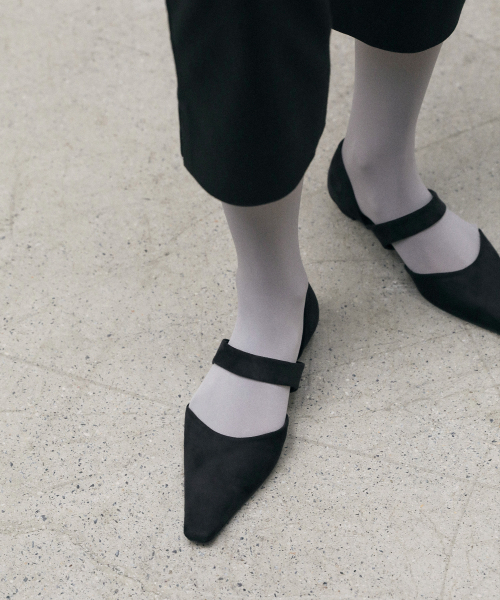 EPURE(エピュレ)の「MOUH Suede Flats (3color)(バレエシューズ・レディース・ブラック/ベージュ/ブラウン・22.5cm/23cm/23.5cm/24cm/24.5cm/25cm/25.5cm)」の5枚目の写真