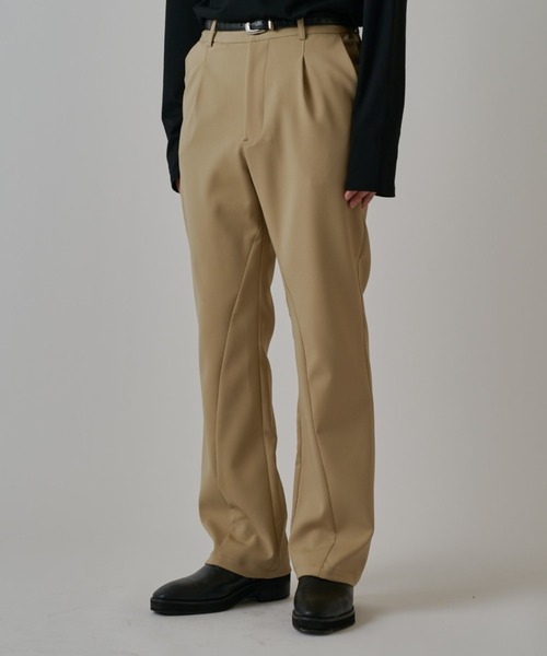 Lui's(ルイス)の「ドライタッチセミフレアパンツ(スラックス・メンズ・グレー/ブラック/ベージュ・S/M)」の11枚目の写真