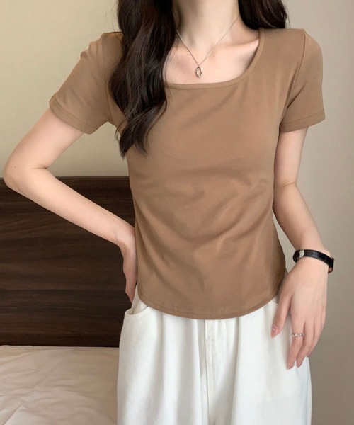 SallyLunn（サリーラン）の「【美シルエット】スクエアネックフィットTシャツ（Tシャツ/カットソー・レディース・ベージュ/ブラック/グレー/ホワイト・LARGE/MEDIUM）」の18枚目の写真