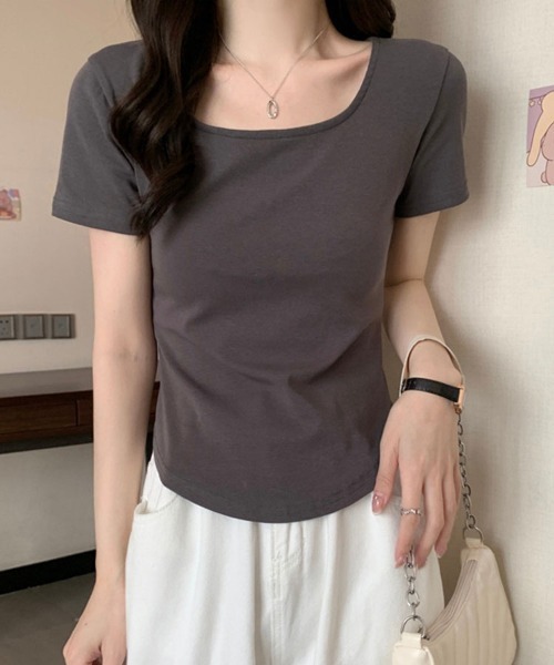 SallyLunn（サリーラン）の「【美シルエット】スクエアネックフィットTシャツ（Tシャツ/カットソー・レディース・ベージュ/ブラック/グレー/ホワイト・LARGE/MEDIUM）」の12枚目の写真