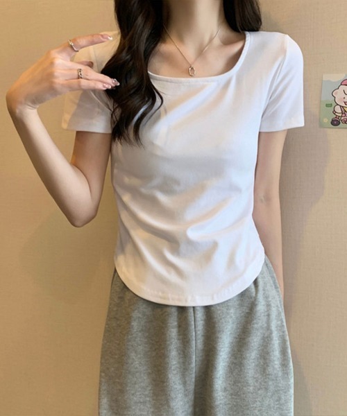 SallyLunn（サリーラン）の「【美シルエット】スクエアネックフィットTシャツ（Tシャツ/カットソー・レディース・ベージュ/ブラック/グレー/ホワイト・LARGE/MEDIUM）」の7枚目の写真