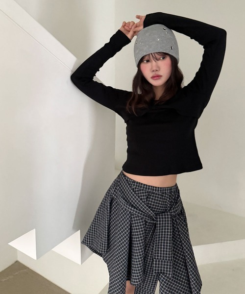 4INT.(フォイント)の「フロントリボン スクエア 長袖 Tシャツ(Tシャツ/カットソー・レディース・ブラック/グレー/ホワイト・FREE)」の19枚目の写真