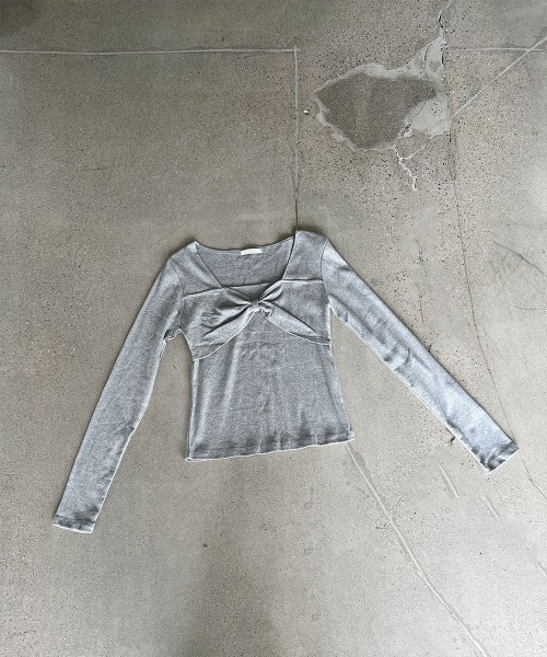 4INT.(フォイント)の「フロントリボン スクエア 長袖 Tシャツ(Tシャツ/カットソー・レディース・ブラック/グレー/ホワイト・FREE)」の7枚目の写真