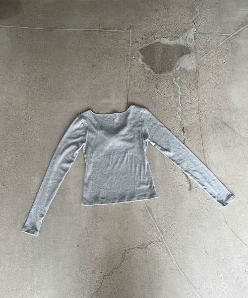 4INT.(フォイント)の「フロントリボン スクエア 長袖 Tシャツ(Tシャツ/カットソー・レディース・ブラック/グレー/ホワイト・FREE)」の10枚目の写真