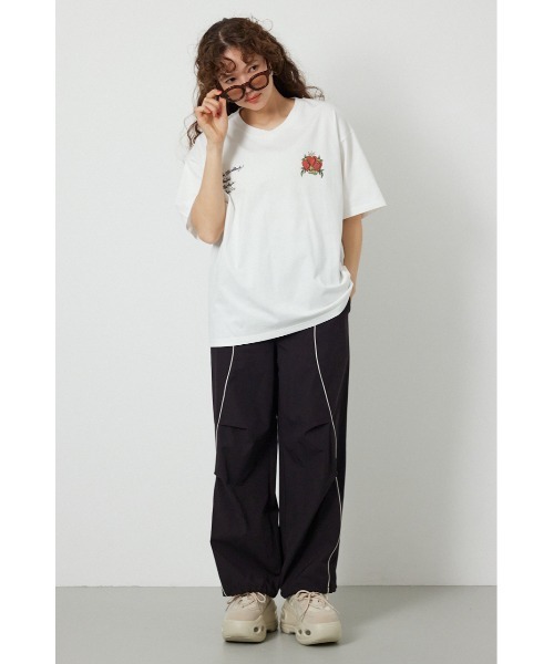RODEO CROWNS WIDE BOWL(ロデオクラウンズワイドボウル)の「(Ed Hardy) ETERNAL LOVE Tシャツ(Tシャツ/カットソー・レディース・オフホワイト/ブラック・MEDIUM/LARGE)」の5枚目の写真