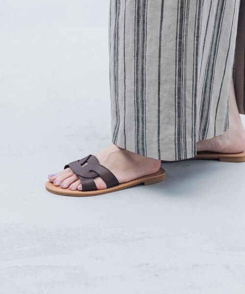 URBAN RESEARCH DOORS（アーバンリサーチドアーズ）の「カッティングサンダル | フラットサンダル/大人カジュアル/夏（サンダル・レディース・ブラウン/アイボリー・36/37/38）」の7枚目の写真