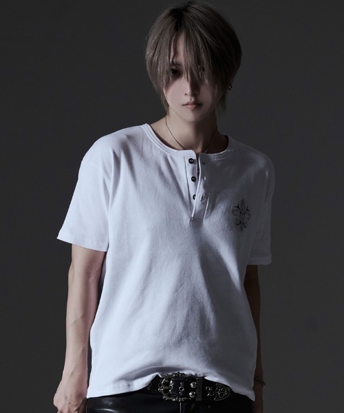 RUDOL(ルドル)の「『RUDOL/ルドル』ラインストーンデザインテレコヘンリーネックTシャツ(Tシャツ/カットソー・メンズ・ブラック系2/ブラック系1/ホワイト系2/ホワイト系1・L/M)」の3枚目の写真