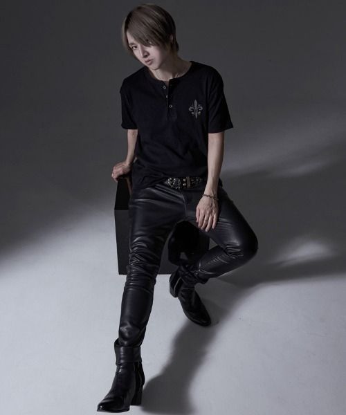 RUDOL(ルドル)の「『RUDOL/ルドル』ラインストーンデザインテレコヘンリーネックTシャツ(Tシャツ/カットソー・メンズ・ブラック系2/ブラック系1/ホワイト系2/ホワイト系1・L/M)」の11枚目の写真