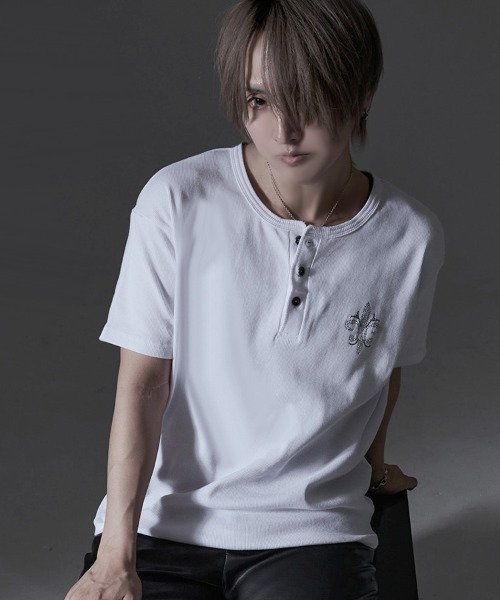 RUDOL(ルドル)の「『RUDOL/ルドル』ラインストーンデザインテレコヘンリーネックTシャツ(Tシャツ/カットソー・メンズ・ブラック系2/ブラック系1/ホワイト系2/ホワイト系1・L/M)」の7枚目の写真