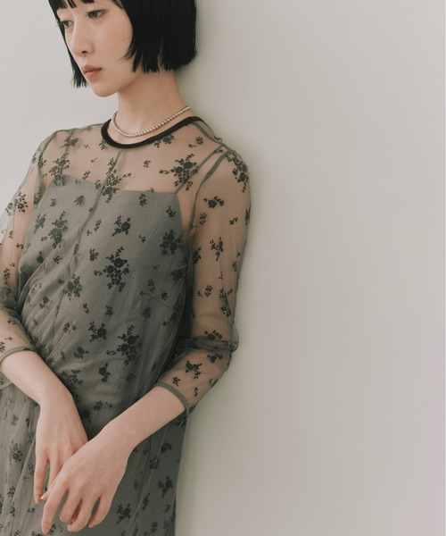 kaene(カエン)の「フロッキーサテン2wayドレス【結婚式 二次会 同窓会 成人式 パーティードレス】(ドレス・レディース・カーキ/ネイビー/ブラック×ベージュ・S/M)」の1枚目の写真
