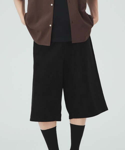 BEAMS HEART(ビームスハート)の「【7/31再値下げ】フェイクレザー ワイドストレート ショーツ(その他パンツ・メンズ・ブラック・LARGE/MEDIUM/SMALL)」の14枚目の写真
