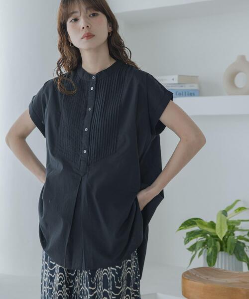 URBAN RESEARCH Sonny Label(アーバンリサーチサニーレーベル)の「エアリーコットンピンタックドレスシャツ(シャツ/ブラウス・レディース・オフホワイト/ブルー/イエロー/ブラック・FREE)」の15枚目の写真