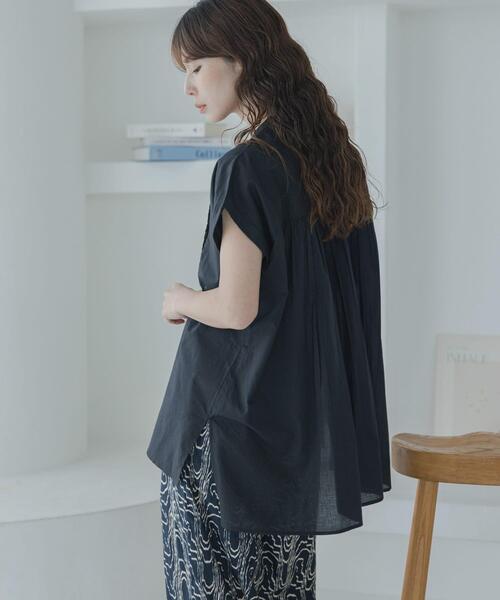 URBAN RESEARCH Sonny Label(アーバンリサーチサニーレーベル)の「エアリーコットンピンタックドレスシャツ(シャツ/ブラウス・レディース・オフホワイト/ブルー/イエロー/ブラック・FREE)」の17枚目の写真