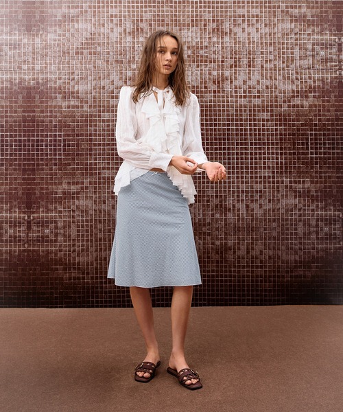 CHARLES & KEITH(チャールズ & キース)の「Whitney ホイットニー レザー カットアウト スライドサンダル(サンダル・レディース・ブラウン/ブラック・22.5cm/23cm/23.5cm/24.5cm/25cm/25.5cm)」の8枚目の写真