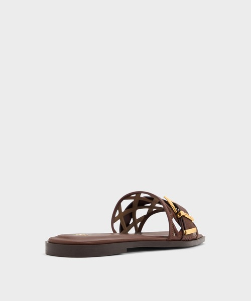CHARLES & KEITH(チャールズ & キース)の「Whitney ホイットニー レザー カットアウト スライドサンダル(サンダル・レディース・ブラウン/ブラック・22.5cm/23cm/23.5cm/24.5cm/25cm/25.5cm)」の5枚目の写真