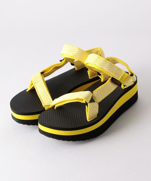 Teva（テバ）の「Teva FLATFORM UNIVERSAL（サンダル・レディース・ホワイト/ブラック/イエロー/その他・7/5/6/8）」の3枚目の写真