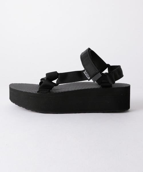 Teva（テバ）の「Teva FLATFORM UNIVERSAL（サンダル・レディース・ホワイト/ブラック/イエロー/その他・7/5/6/8）」の5枚目の写真