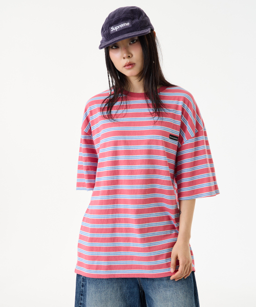 UNKNOWN PLANET(アンノウンプラネット)の「ルーズストライプハーフスリーブピンク(Tシャツ/カットソー・レディース・その他・FREE/MEDIUM/SMALL)」の2枚目の写真