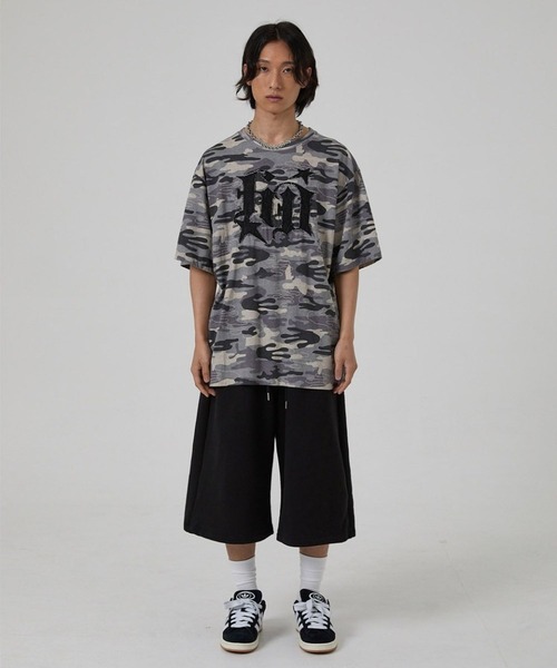 HOODHOOD(フッドフッド)の「【UNISEX】HOODHOOD/スターデニムアップリケTシャツ(Tシャツ/カットソー・レディース・その他1/ブラウン/ブラック/ホワイト/グレー系カモフラージュ・SMALL/MEDIUM)」の21枚目の写真