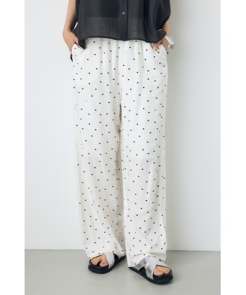 AZUL by moussy(アズールバイマウジー)の「【身長/骨格別着用画像あり】ドット刺繍ワイドパンツ(スラックス・レディース・ホワイト系その他/ブラック系その他・SMALL/MEDIUM)」の2枚目の写真