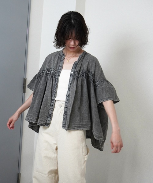 gossara(ゴサラ)の「【ふんわりシルエットが魅力】ケミカルウォッシュブラウス(シャツ/ブラウス・レディース・ブラック/グレー・FREE)」の18枚目の写真