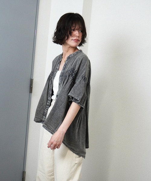 gossara(ゴサラ)の「【ふんわりシルエットが魅力】ケミカルウォッシュブラウス(シャツ/ブラウス・レディース・ブラック/グレー・FREE)」の17枚目の写真