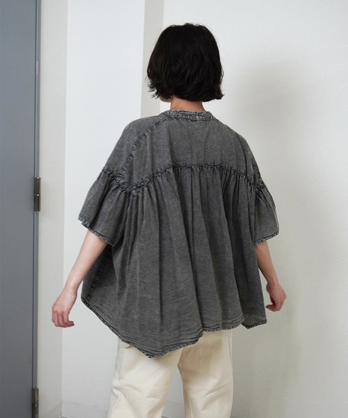 gossara(ゴサラ)の「【ふんわりシルエットが魅力】ケミカルウォッシュブラウス(シャツ/ブラウス・レディース・ブラック/グレー・FREE)」の15枚目の写真